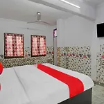 Super Hotel O Malik House Red Apple Rooms