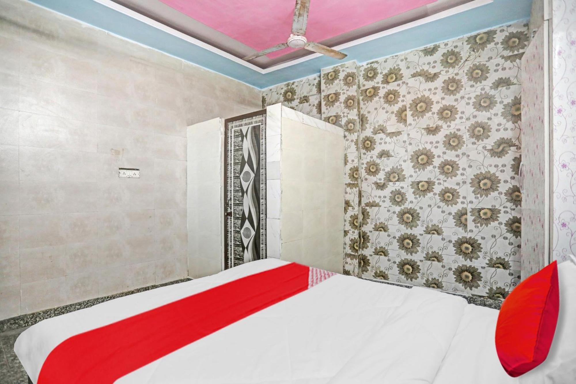 Hotel Super O Malik House Red Apple New Delhi